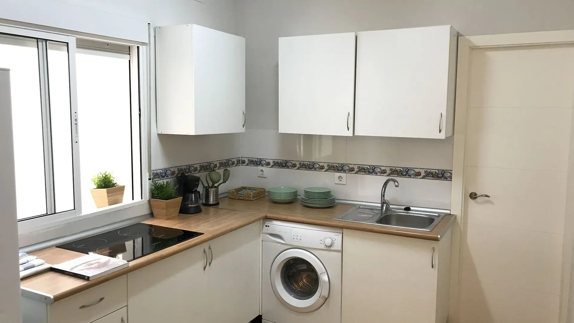Enjoy Sevilla Apartment 0*, Севилья Испания